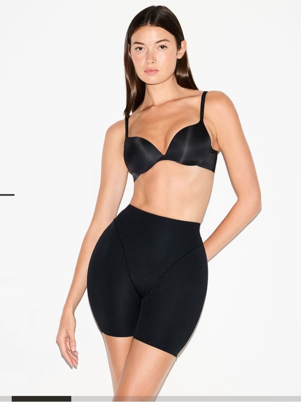 NEW SKIMS BODY
HIP SHAPING MID THIGH SHORT